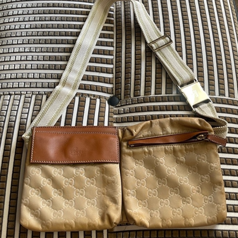 Gucci Tan cream and Brown men’s or women’s Crossbody belt bag